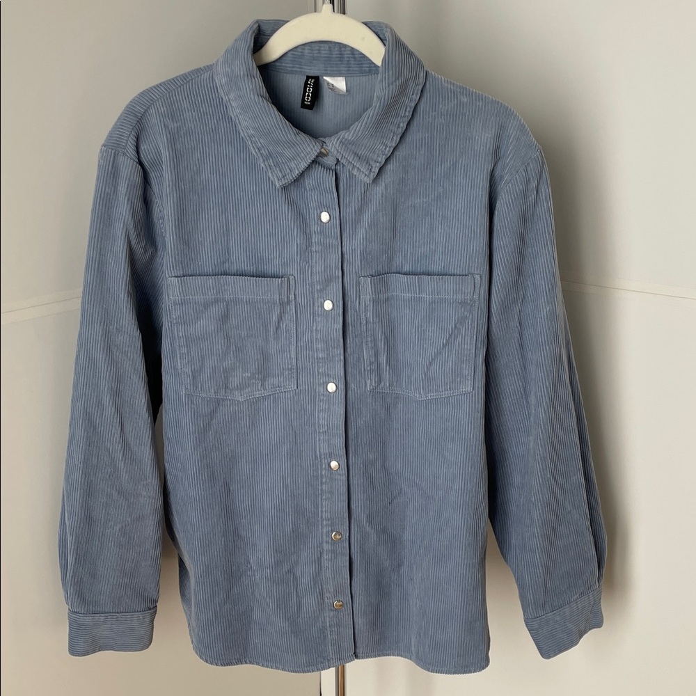 Men’s H&M Blue Corduroy Shirt. Size Medium